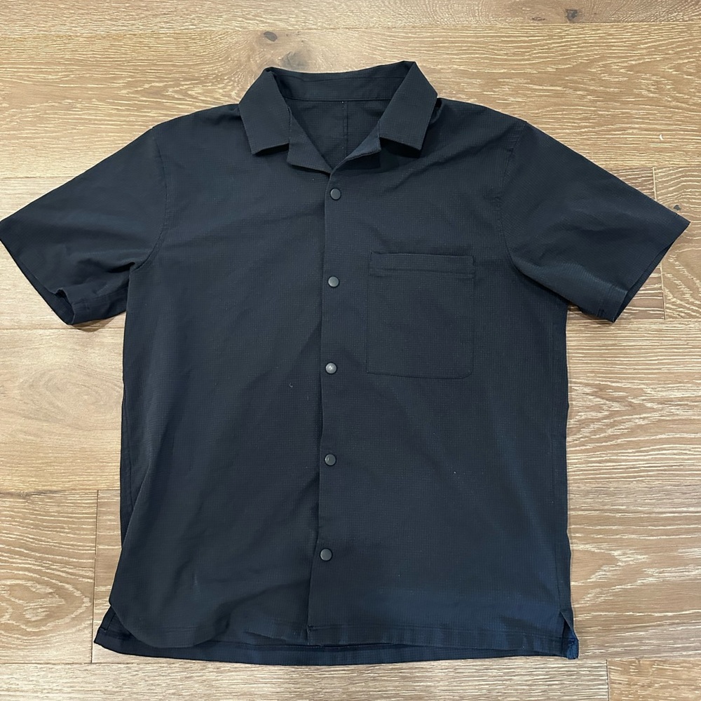 Lululemon Camp collar
